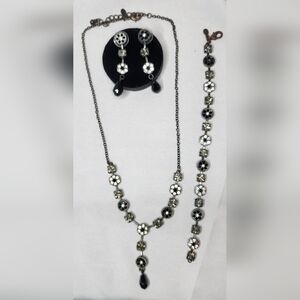 Vintage-style necklace, bracelet, and earrings set